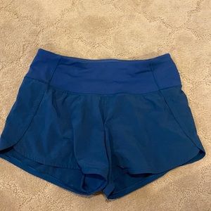 Lululemon Speed Up shorts size 2 4”